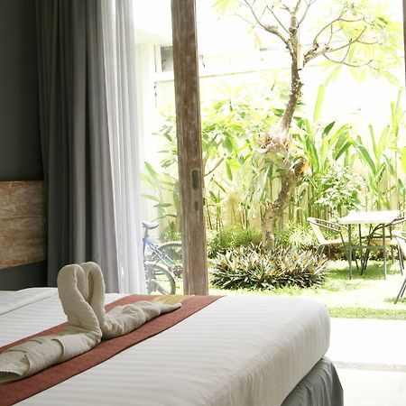 Hotel Sugiras Living Denpasar Exterior foto