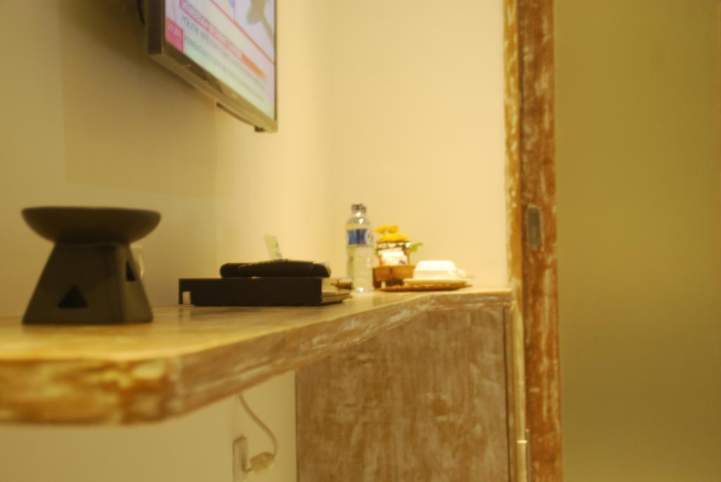 Hotel Sugiras Living Denpasar Exterior foto